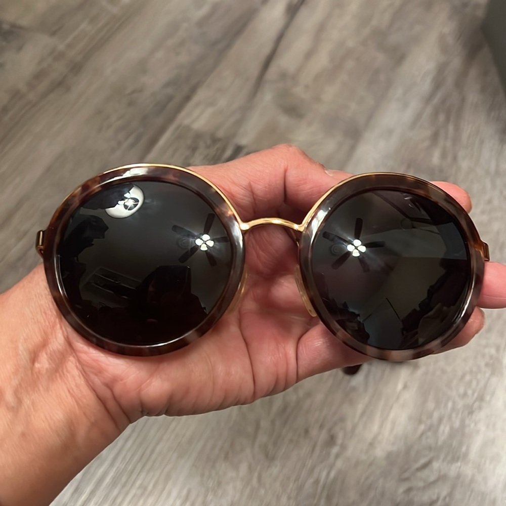 SOLD-SOLD EUC Prada sunglasses - Picture 7 of 8